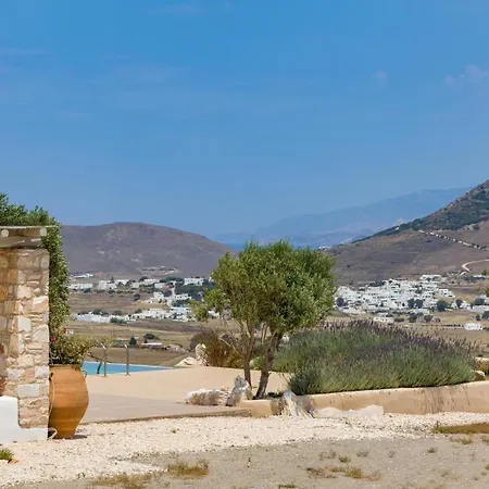 Thita Estate With Private Pool Apartment